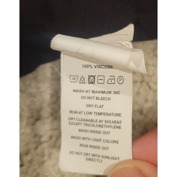 Outfitters Women's Peasant Blouse Top Black Red Floral Embroidery Sz SMAll Boho - Picture 7 of 8